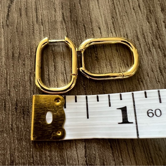 Gold Tone Rectangular Clicker Hoops - Picture 4 of 4